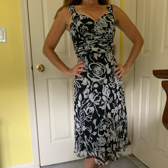 Ann Taylor Dresses & Skirts - Ann Taylor dress